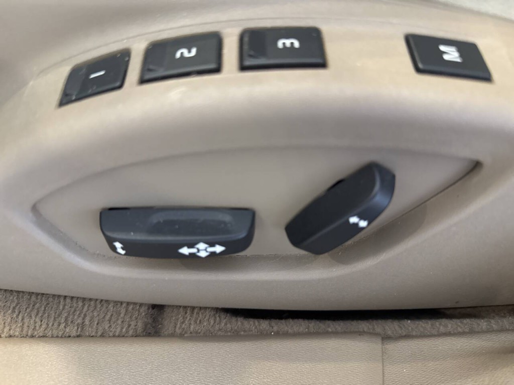 2010 Volvo S80 Image 17