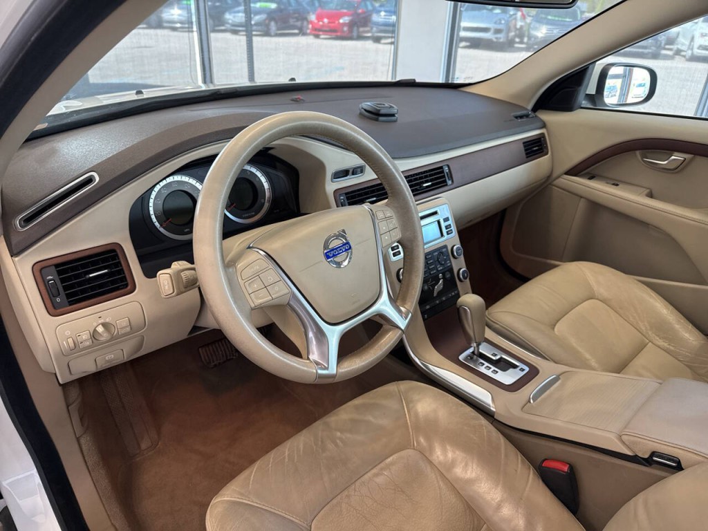 2010 Volvo S80 Image 18
