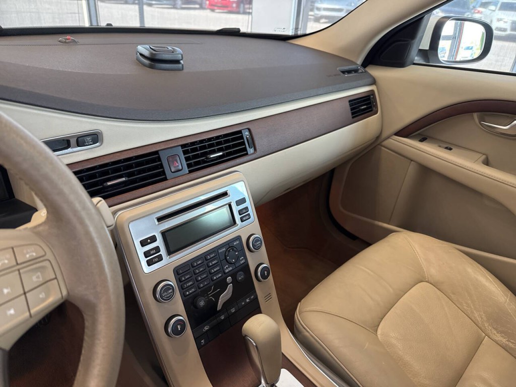 2010 Volvo S80 Image 22
