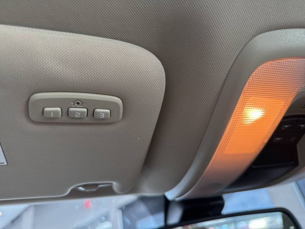 2010 Volvo S80 Image 31
