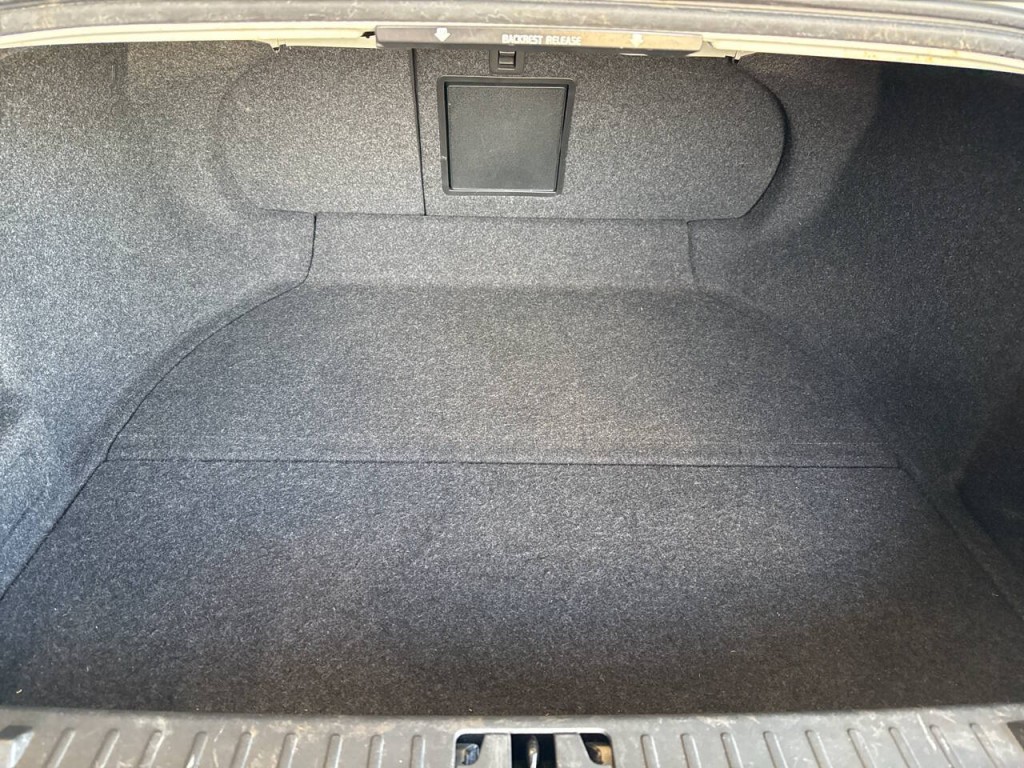 2010 Volvo S80 Image 33