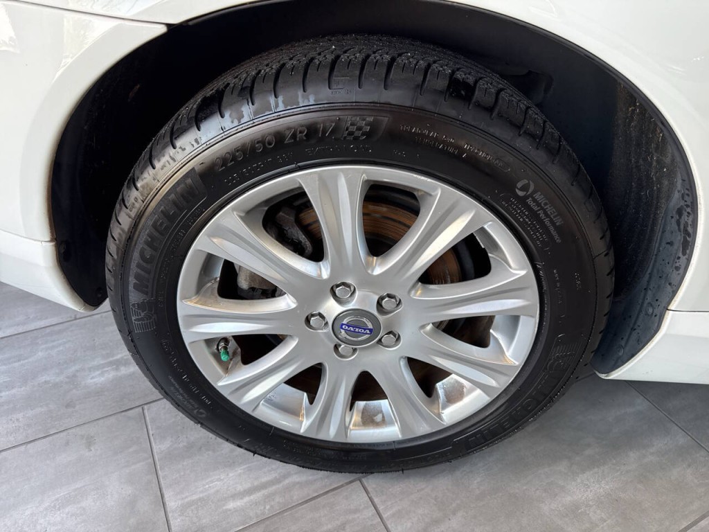 2010 Volvo S80 Image 43