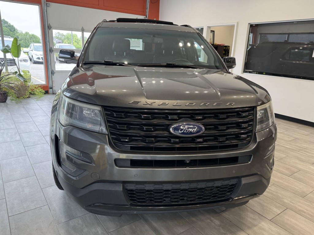 2016 Ford Explorer Image 4