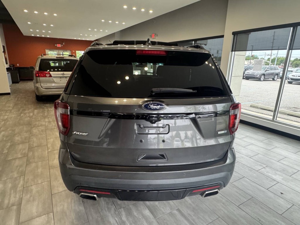 2016 Ford Explorer Image 14