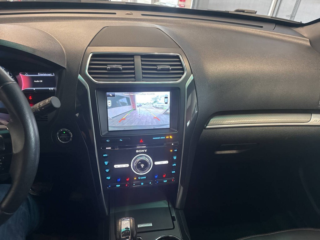 2016 Ford Explorer Image 53