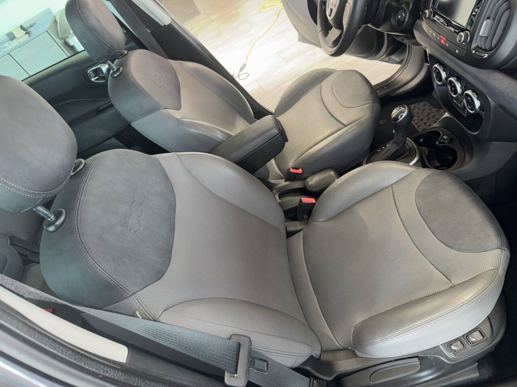 2017 FIAT 500L Image 20