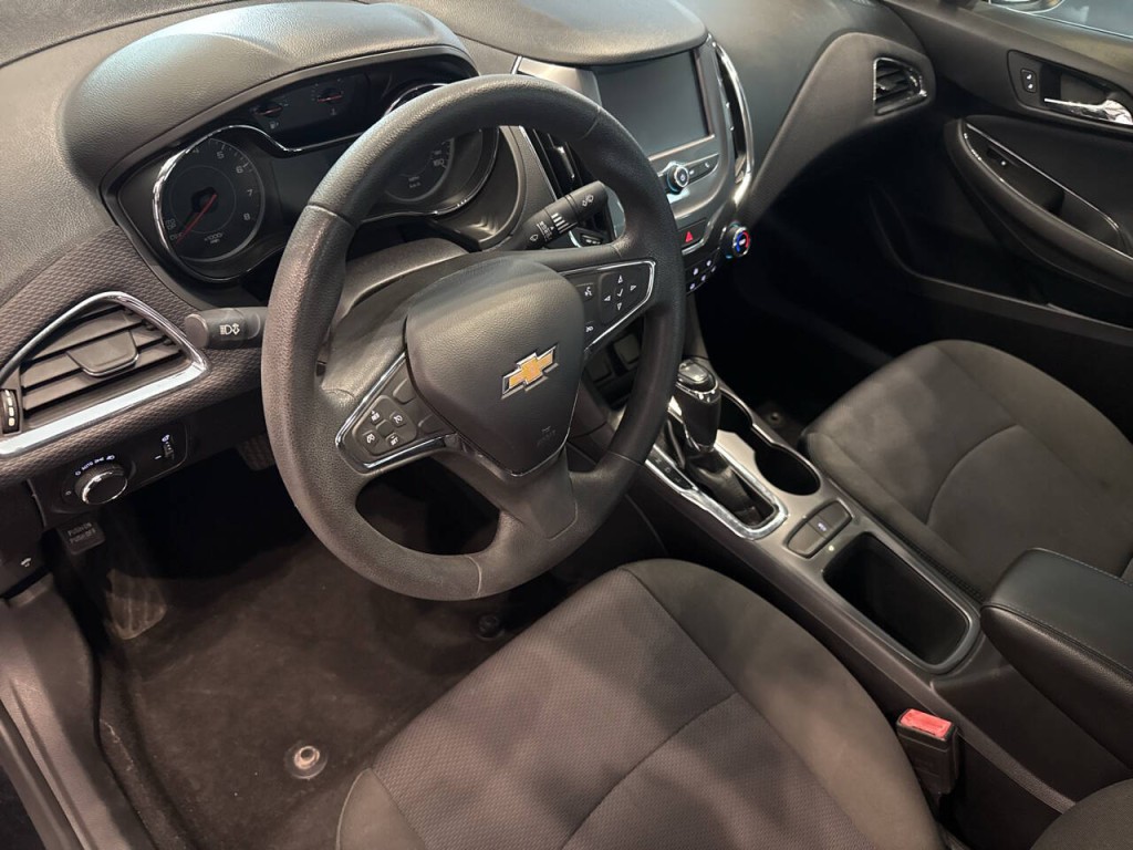 2016 Chevrolet Cruze Image 16