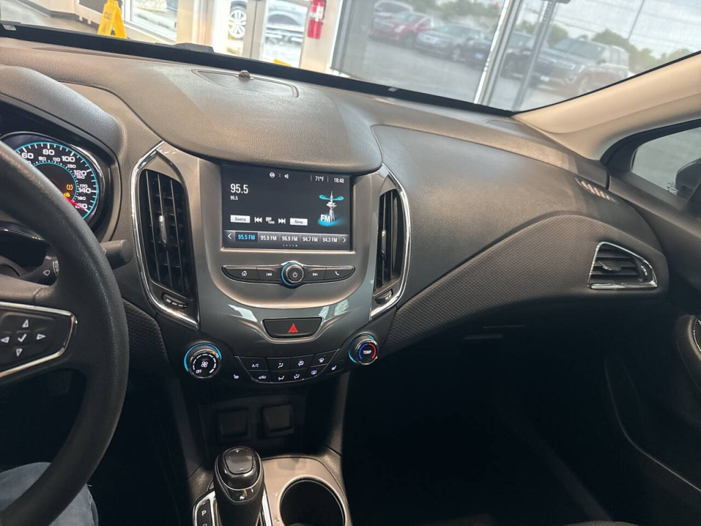 2016 Chevrolet Cruze Image 22