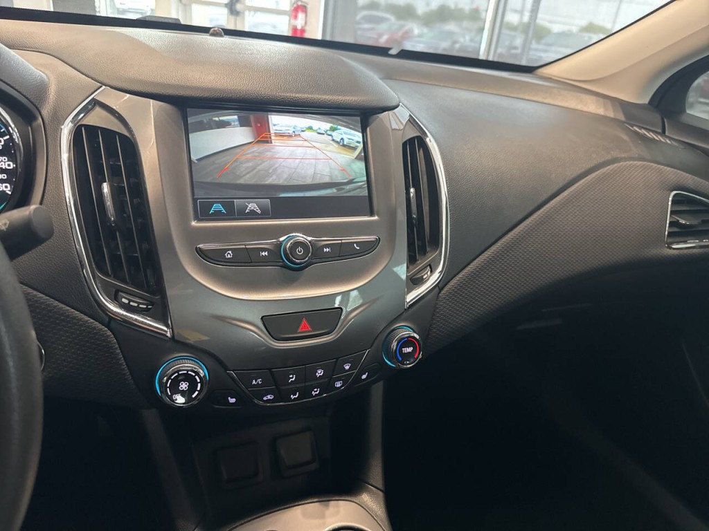2016 Chevrolet Cruze Image 25