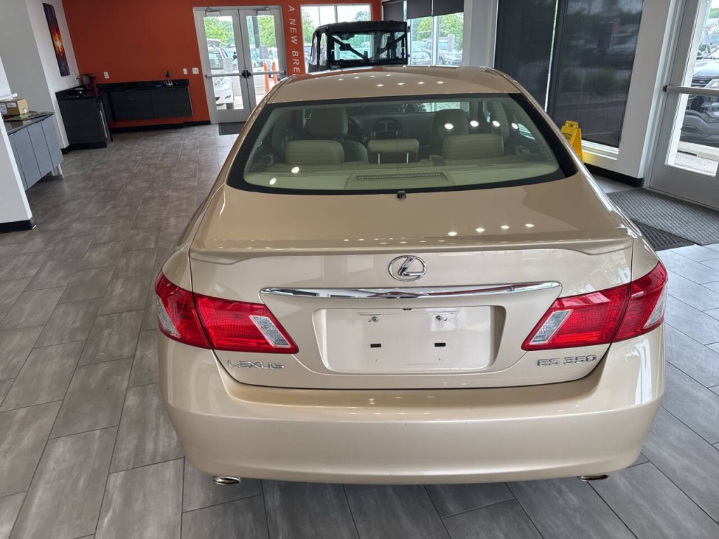 2007 Lexus ES 350 Image 9