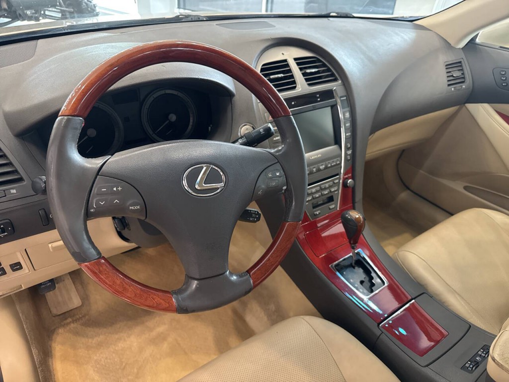 2007 Lexus ES 350 Image 19