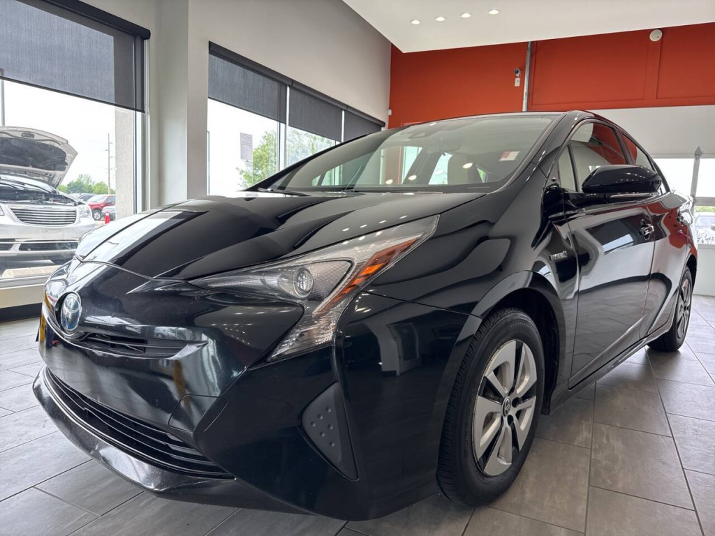 2016 Toyota Prius Image 1