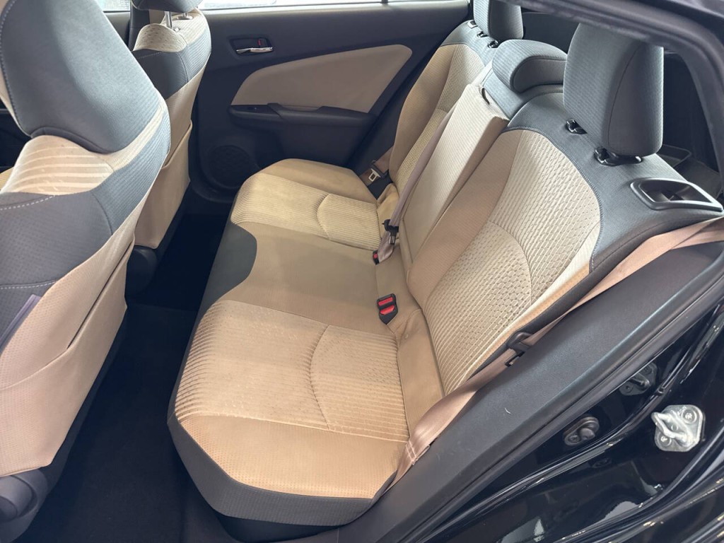 2016 Toyota Prius Image 24