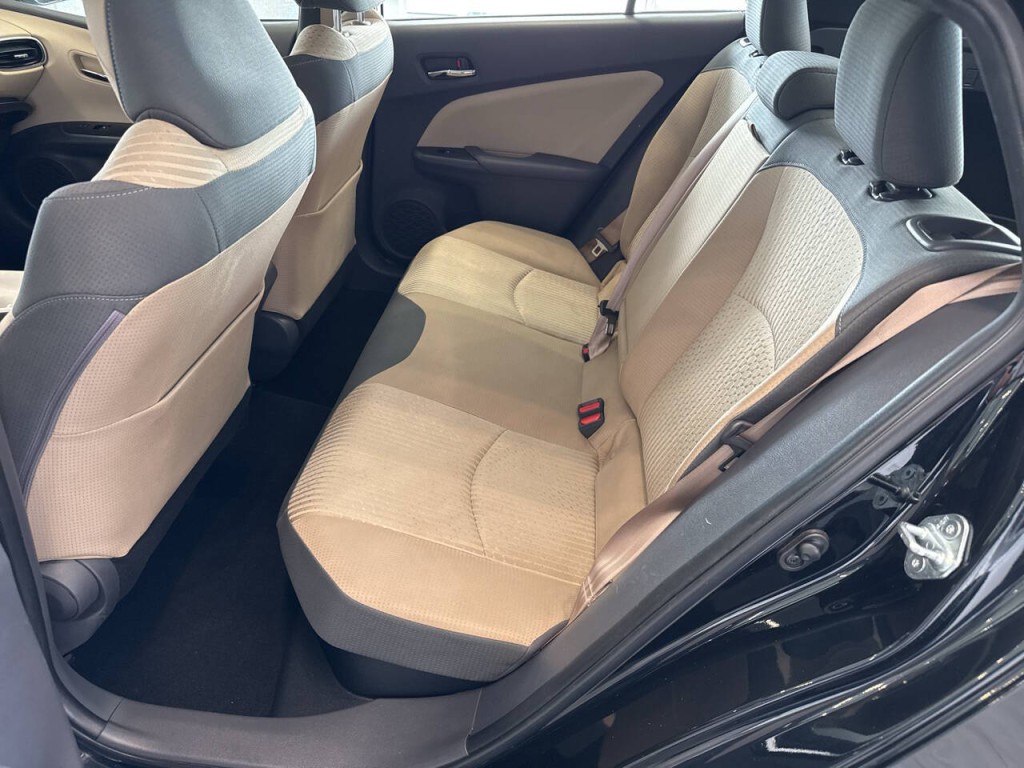2016 Toyota Prius Image 25