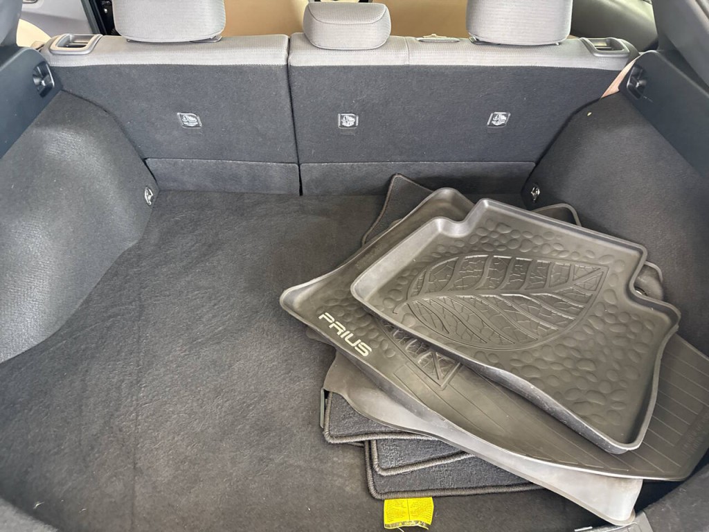 2016 Toyota Prius Image 28