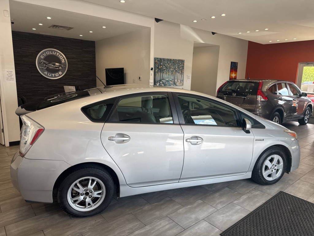 2010 Toyota Prius Image 7