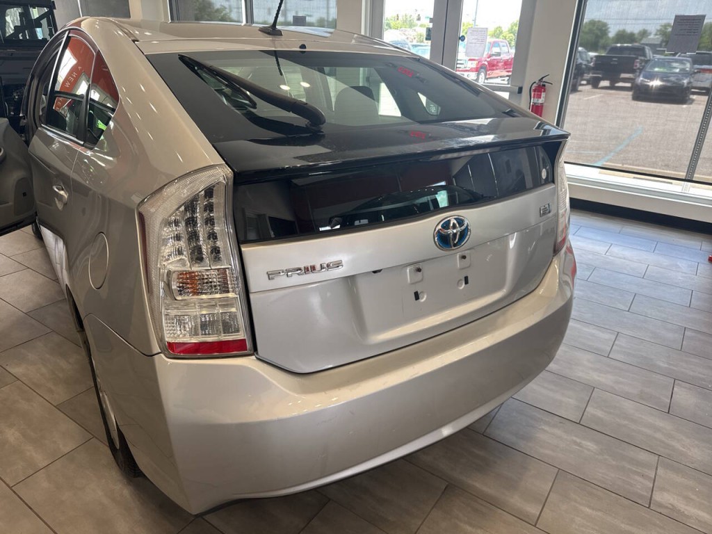 2010 Toyota Prius Image 8