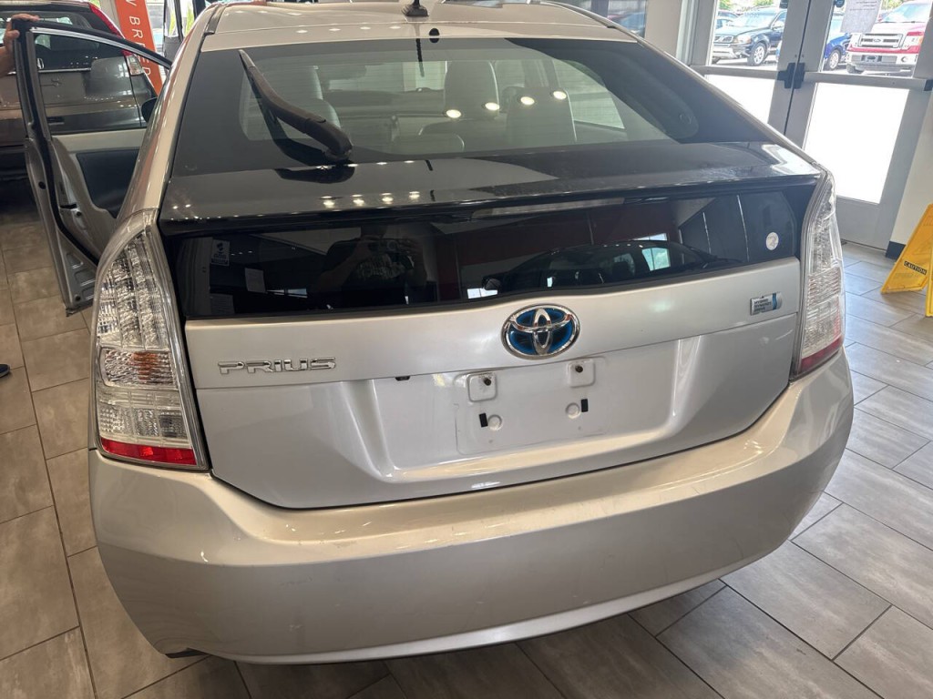 2010 Toyota Prius Image 9
