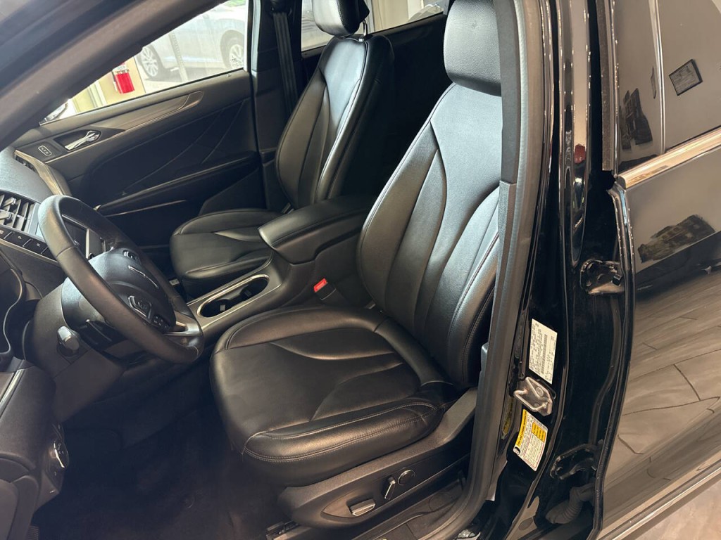 2017 Lincoln MKC Image 15