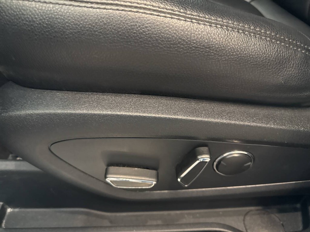 2017 Lincoln MKC Image 16