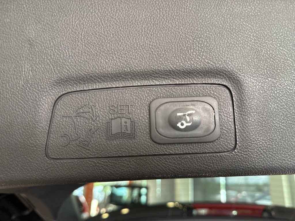 2017 Lincoln MKC Image 29