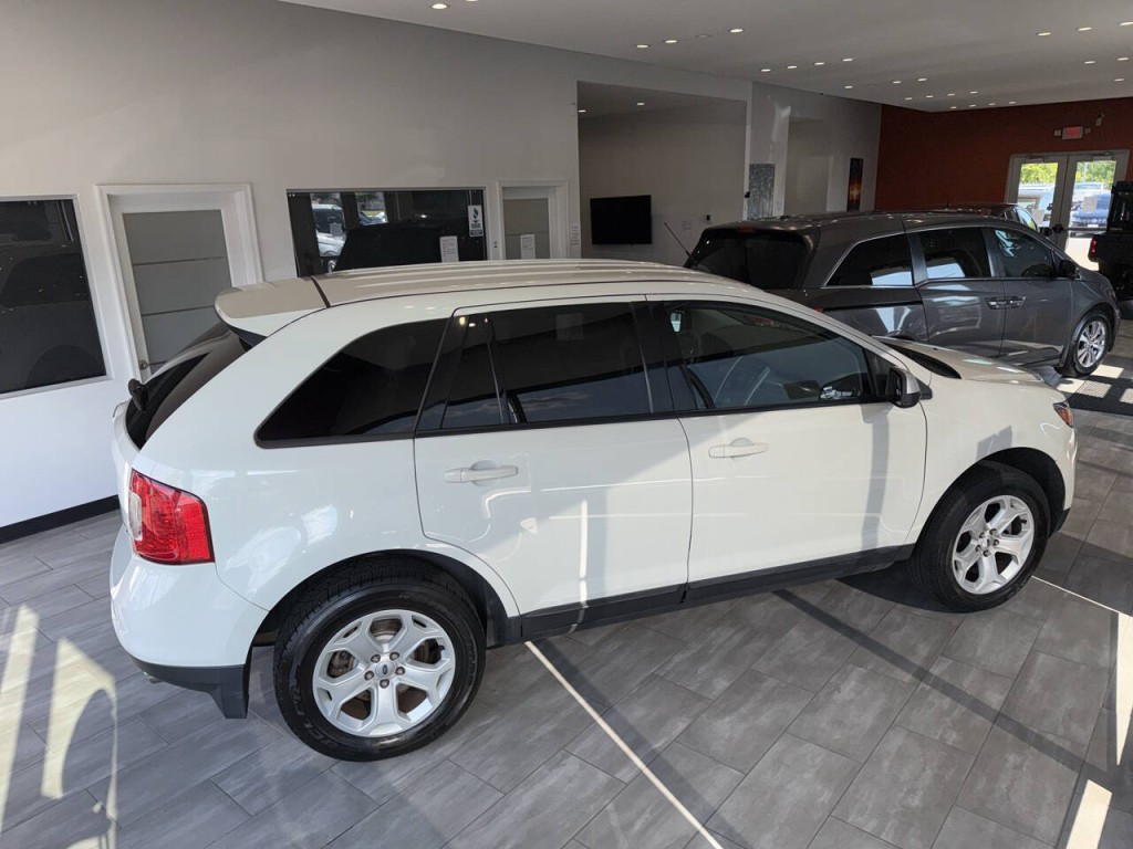 2013 Ford Edge Image 9