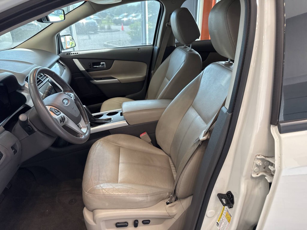 2013 Ford Edge Image 14