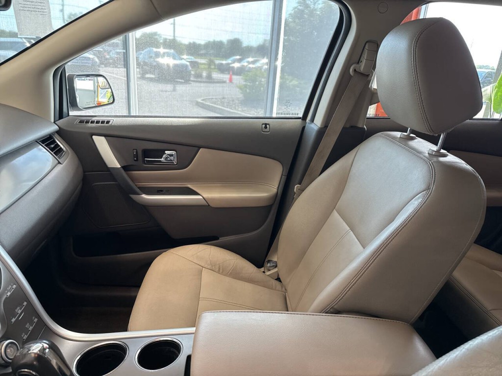 2013 Ford Edge Image 21