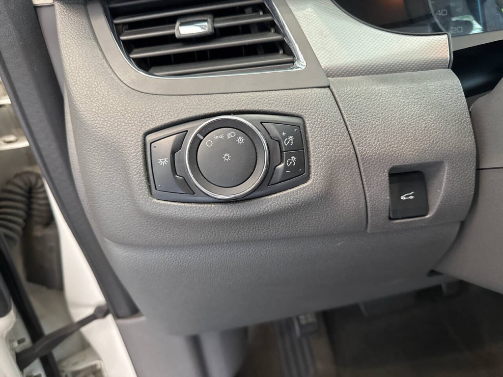 2013 Ford Edge Image 24