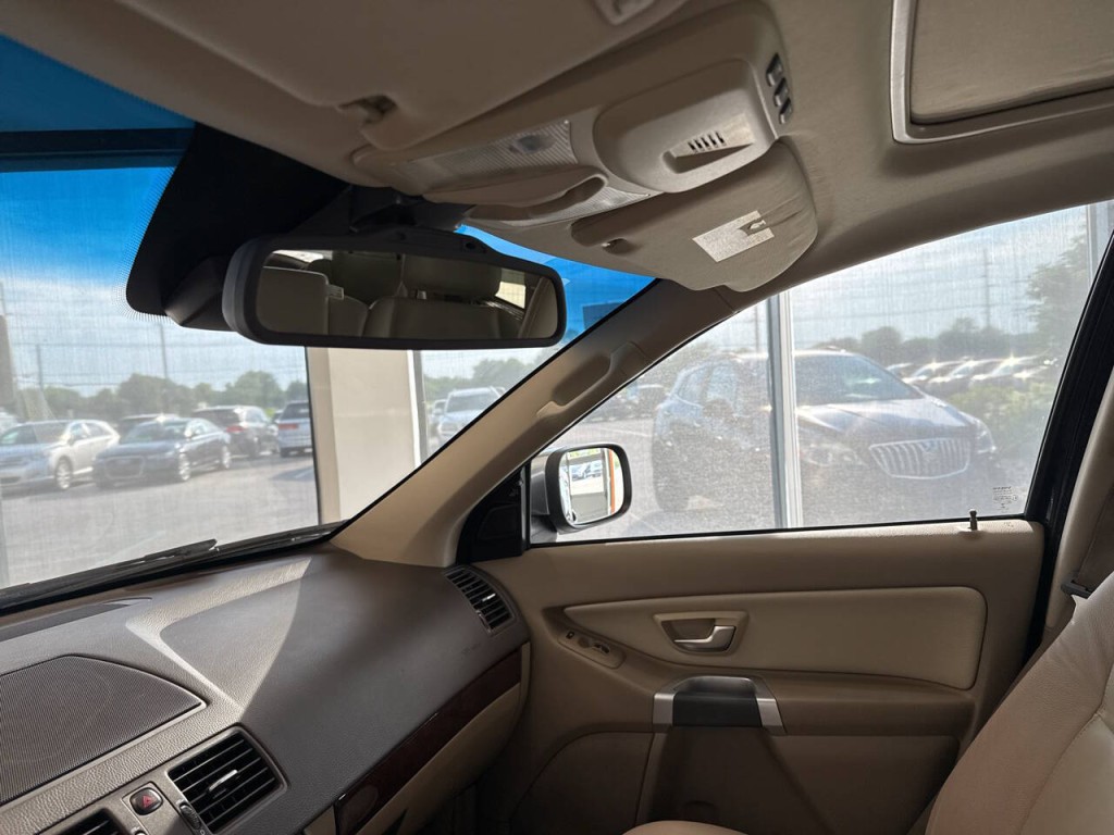 2014 Volvo XC90 Image 25