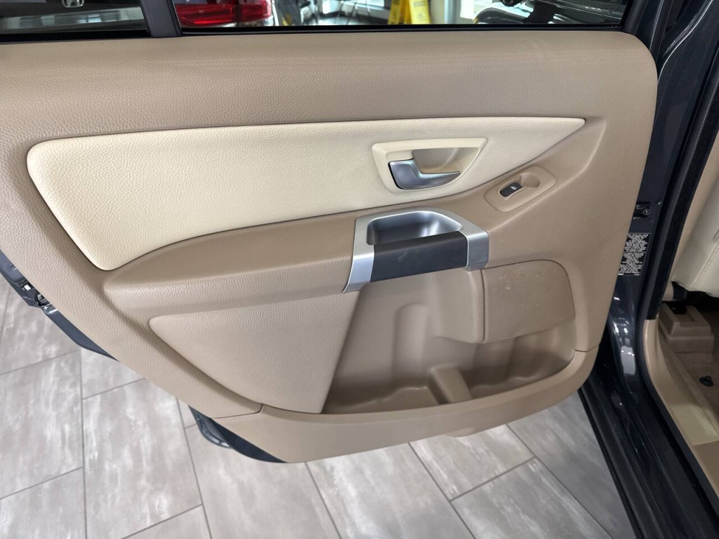 2014 Volvo XC90 Image 29