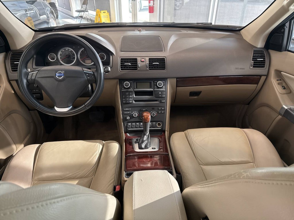 2014 Volvo XC90 Image 32