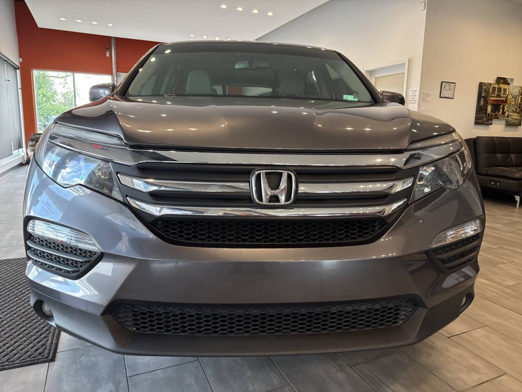 2018 Honda Pilot Image 2