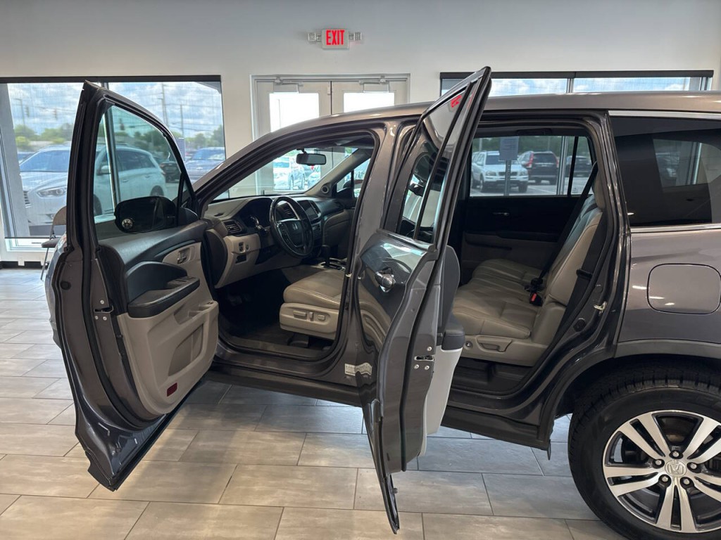 2018 Honda Pilot Image 12