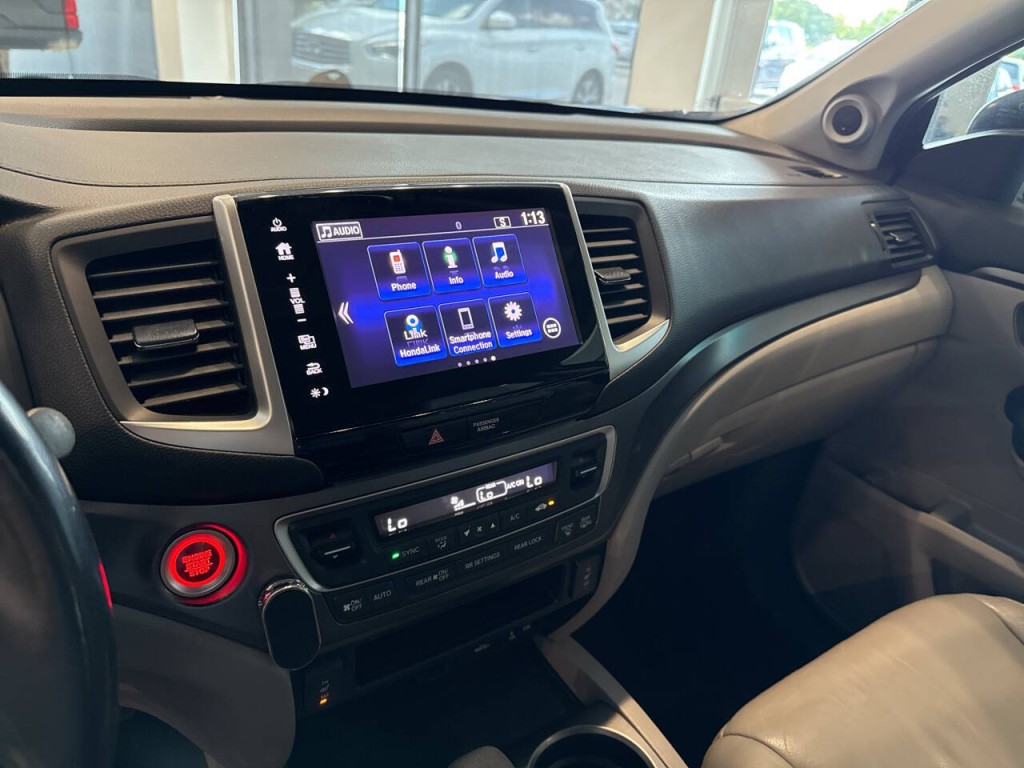 2018 Honda Pilot Image 21
