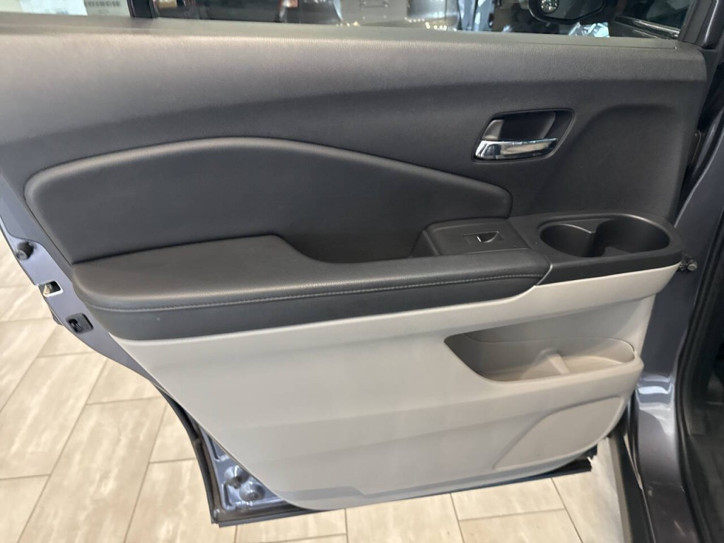 2018 Honda Pilot Image 25