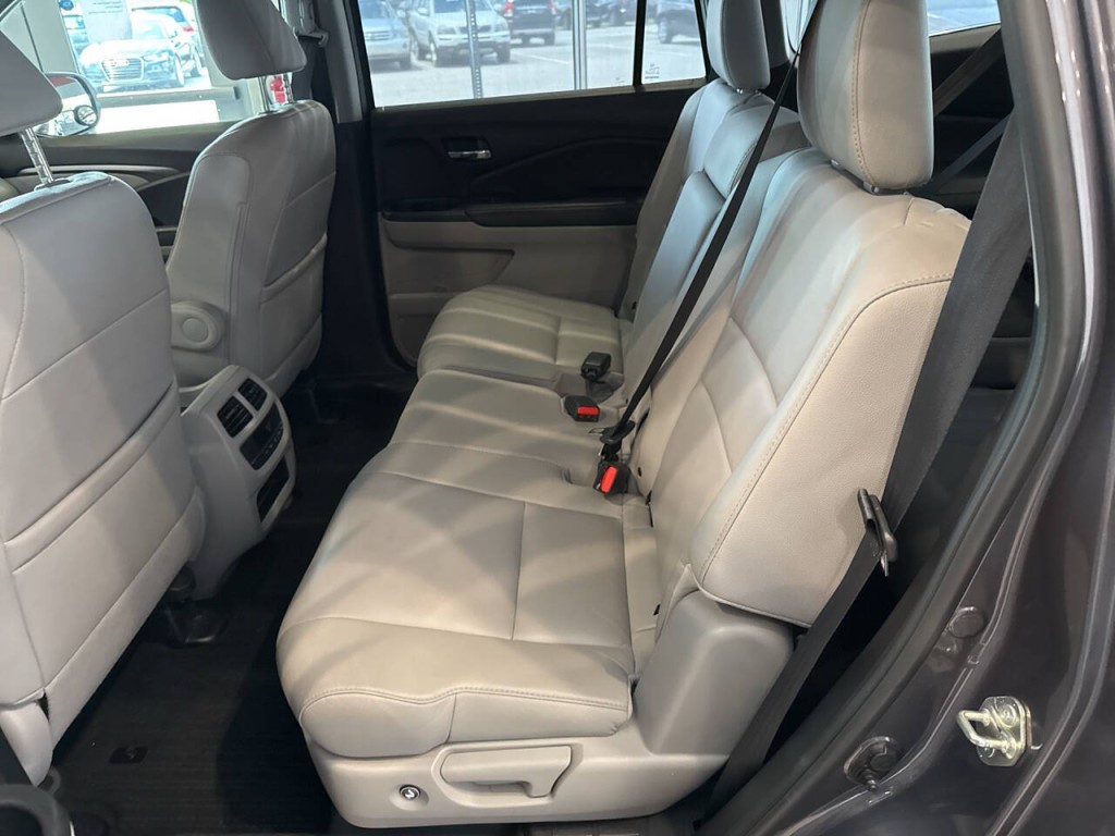 2018 Honda Pilot Image 26
