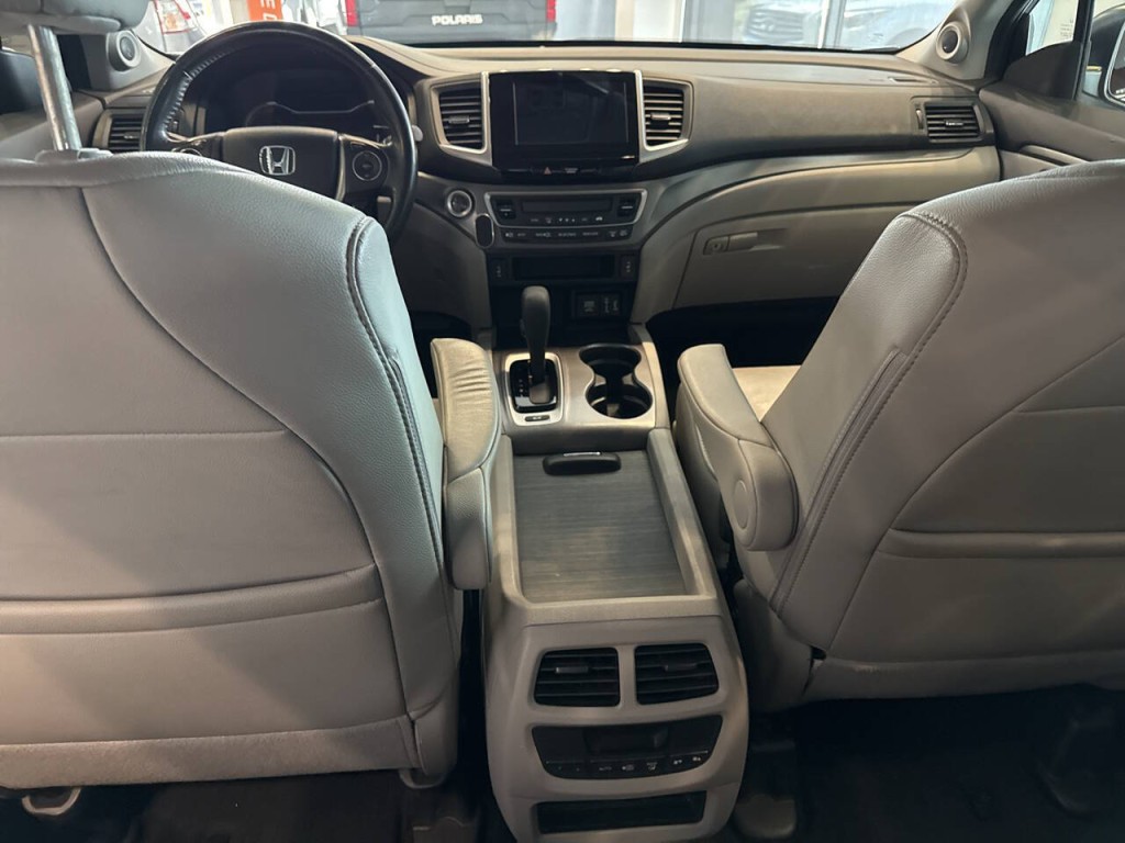 2018 Honda Pilot Image 27