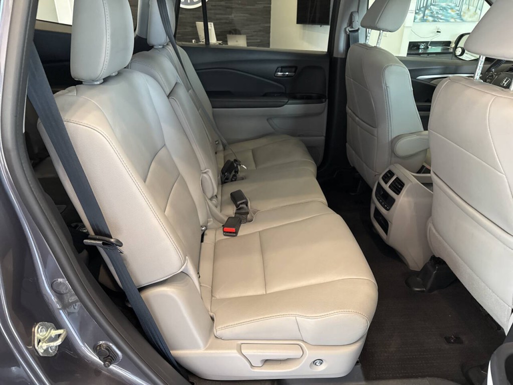 2018 Honda Pilot Image 33