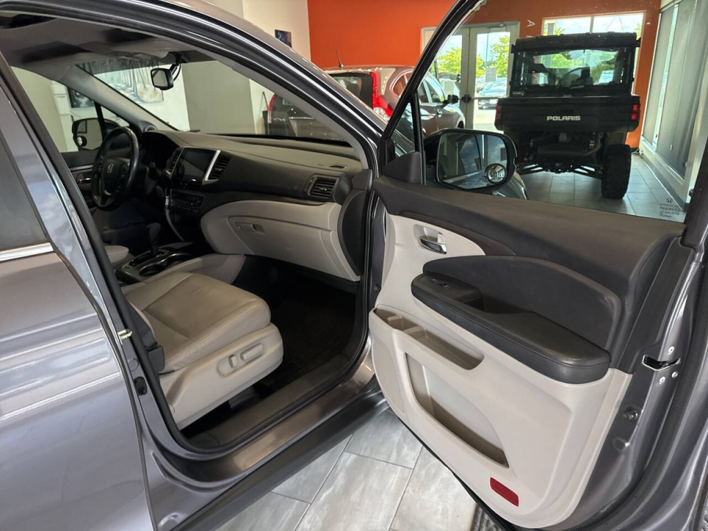 2018 Honda Pilot Image 34