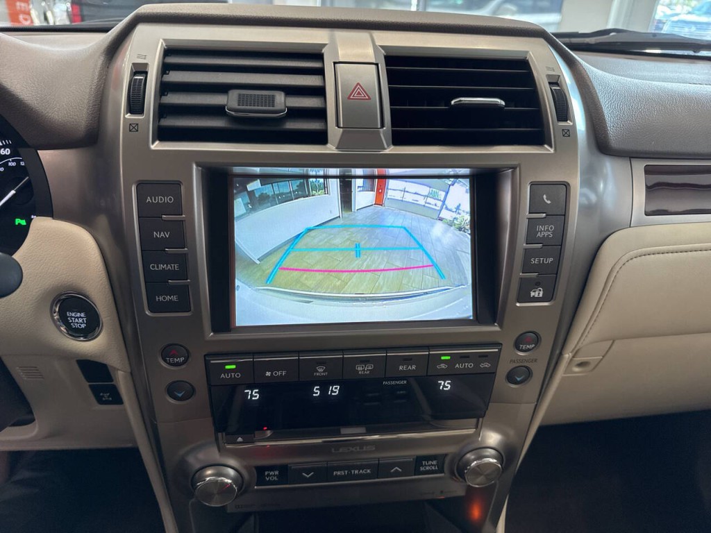 2015 Lexus GX 460 Image 18