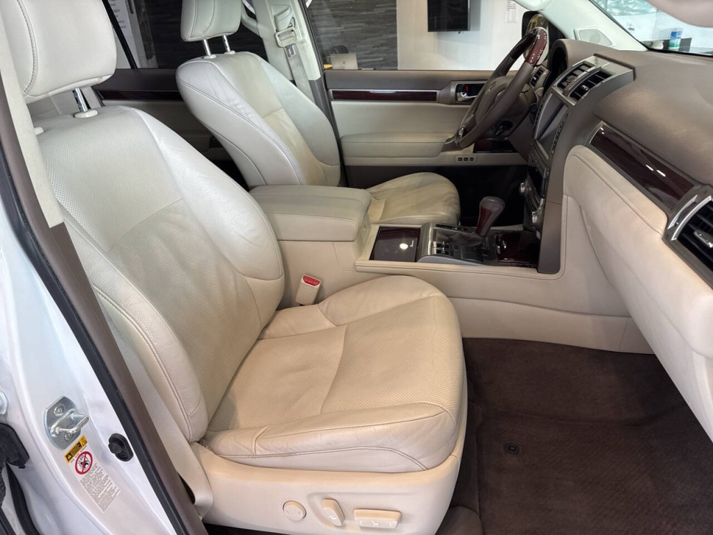 2015 Lexus GX 460 Image 41