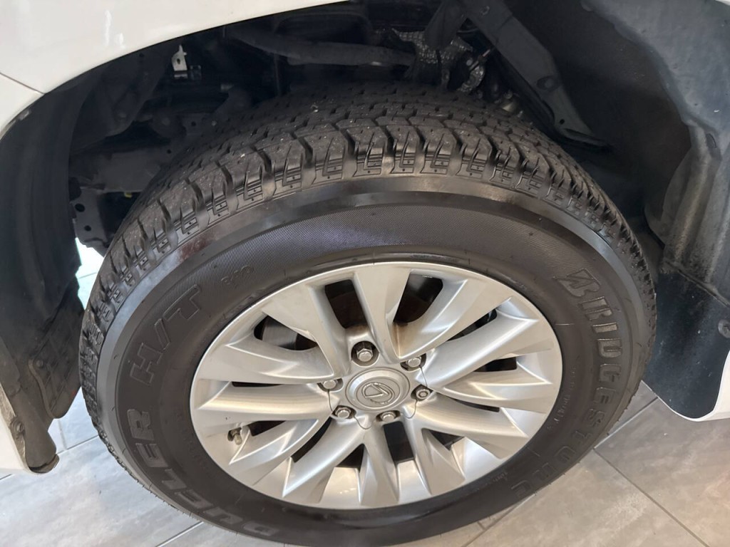 2015 Lexus GX 460 Image 45