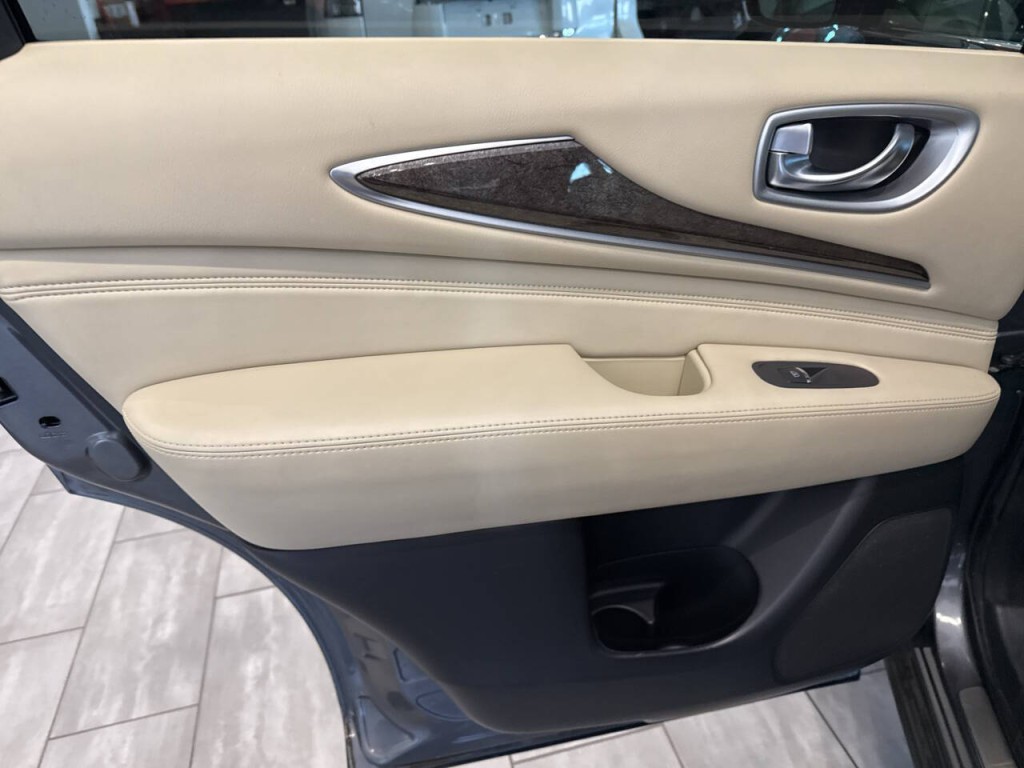 2015 INFINITI QX60 Image 25