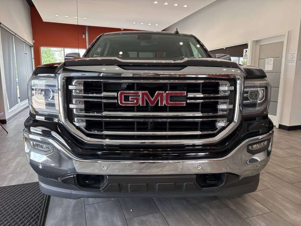 2018 GMC Sierra 1500 Image 2
