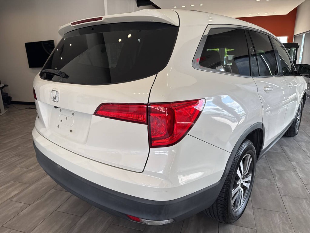 2017 Honda Pilot Image 6