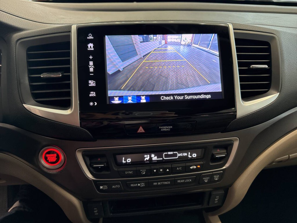 2017 Honda Pilot Image 21