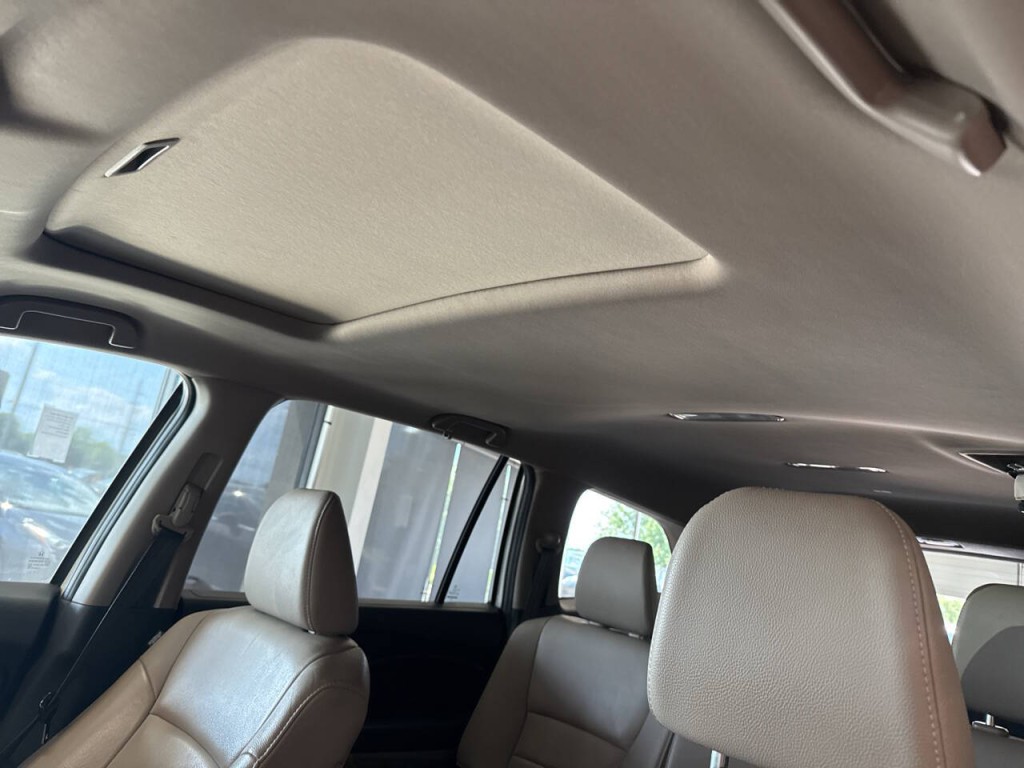 2017 Honda Pilot Image 25