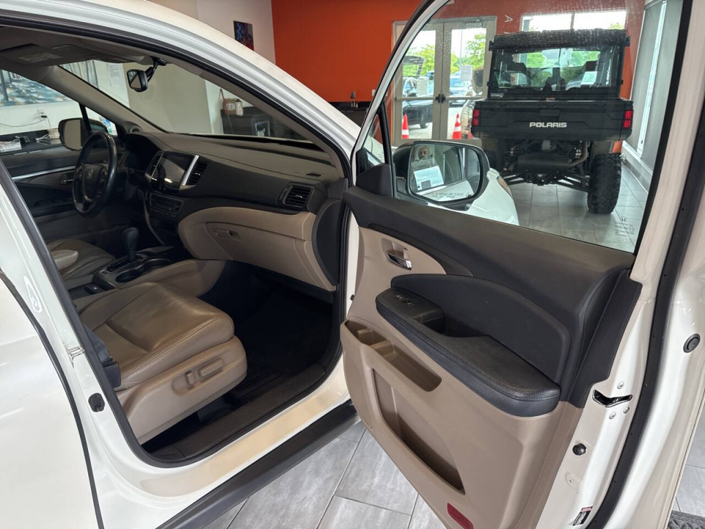 2017 Honda Pilot Image 33