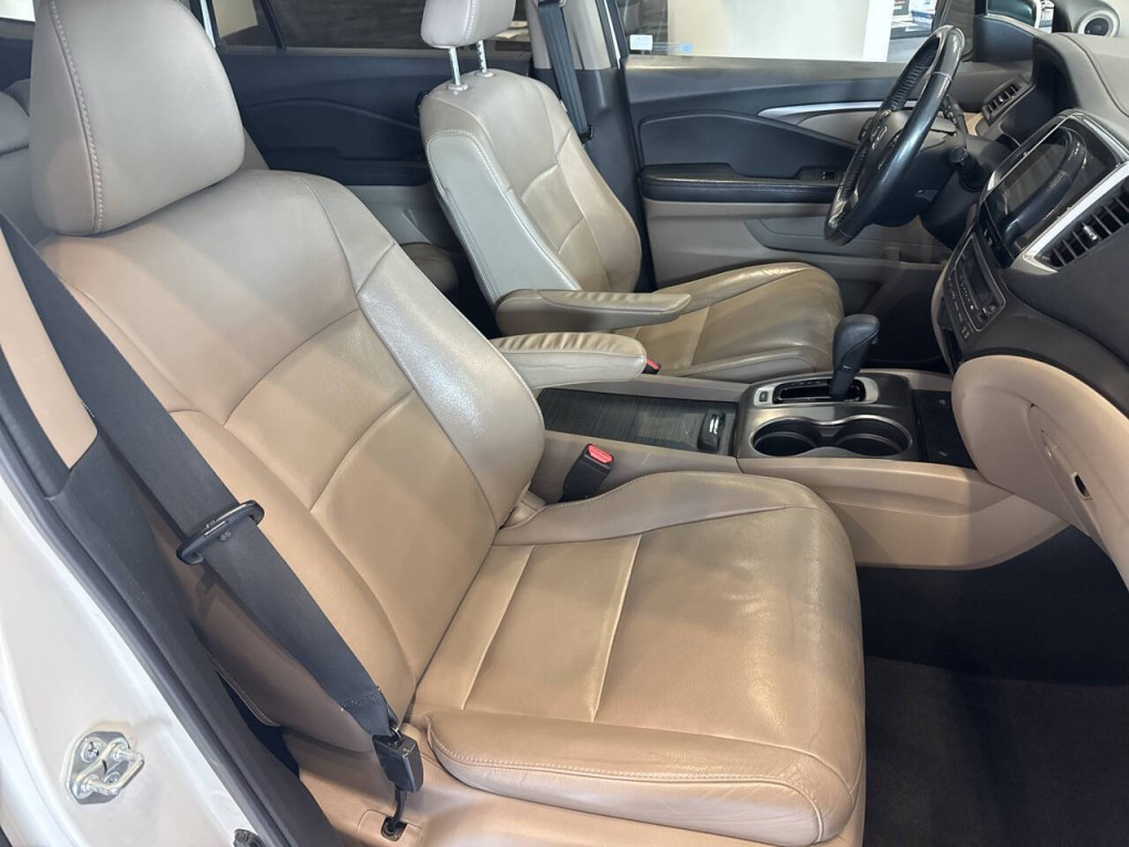 2017 Honda Pilot Image 35